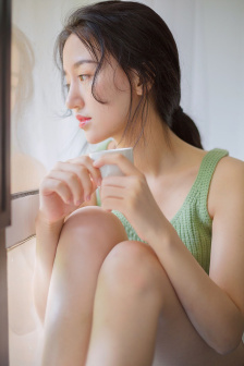奇怪的美沙拉龙中文